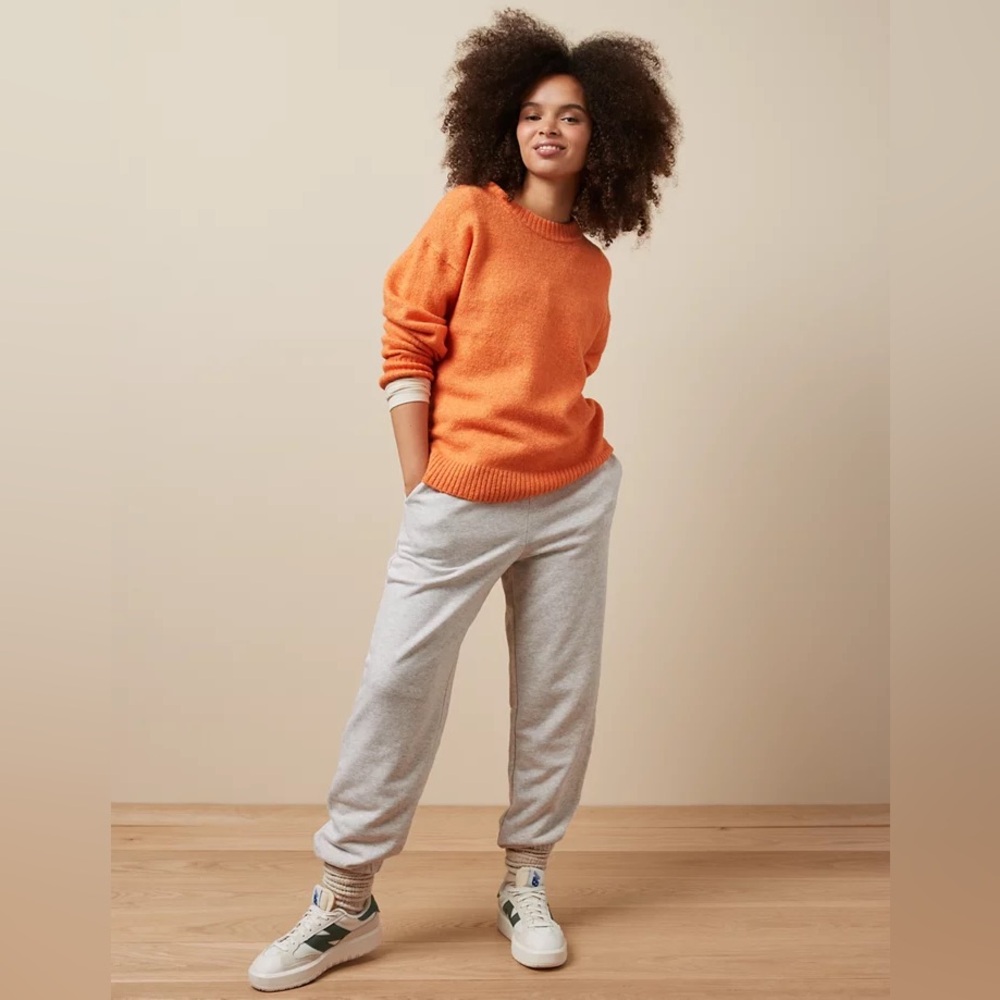 American Eagle Whoa So Soft Crew Neck Sweater Relaxed Fit W/Cashmere Feel In 🥰